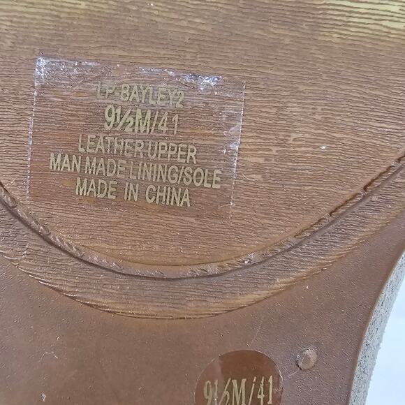 Lucky Brand Bayley2 Beige Perforated Suede Leather Booties Women's Size 9.5 M - Picture 10 of 10